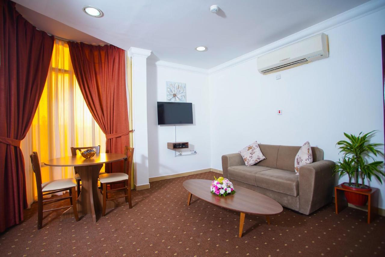 La Hotel 2*